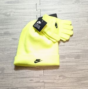 NWT Nike Volt Youth Boys Knit Hat and Gloves Set Neon Yellow‎ Black Swoosh